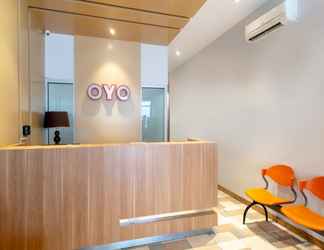 ล็อบบี้ 2 Super OYO 3159 Festive Inn