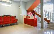 Lobi 6 OYO 3167 Andra Hotel