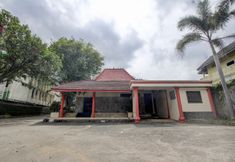 Bangunan 4 OYO 3180 Hotel Rian Cottage