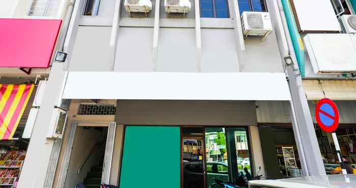 Bên ngoài SUPER OYO 89950 365 Nice Stay