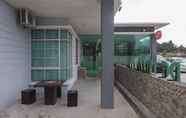 Bangunan 6 OYO 90005 Dc Villa Guest House