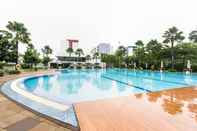 Swimming Pool OYO 3247 Afira Rooms Aeropolis
