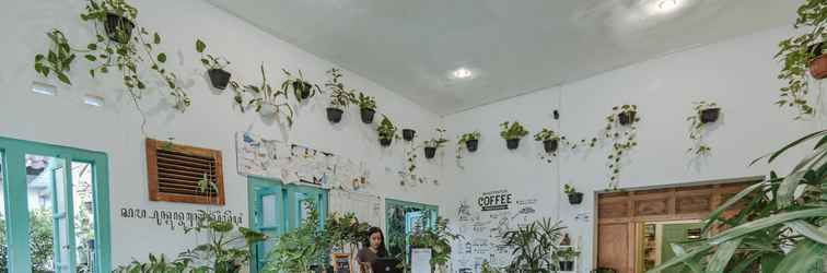 Lobi Snooze Hostel Yogyakarta