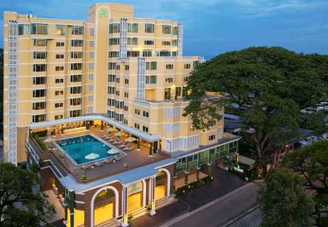 ภายนอกอาคาร The Raintree Hotel Chiang Mai