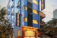 Bên ngoài Patel Hotel Hanoi