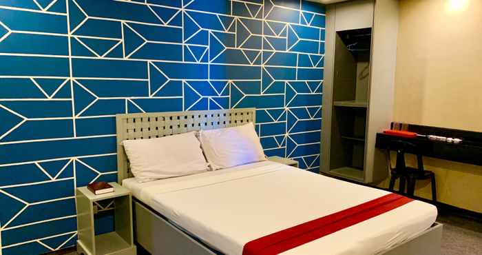 Kamar Tidur ACME Inn Subic