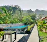 Kolam Renang 2 Laemsai Resort