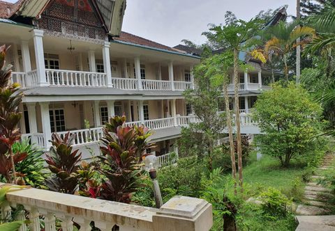 Bên ngoài Toraja Prince Hotel