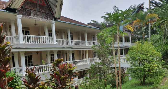 Exterior Toraja Prince Hotel