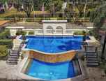 SWIMMING_POOL Subic Bay Travelers Hotel & Event Center