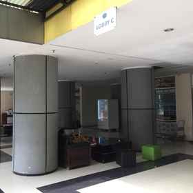 Lobby 7 The Suites Metro Apartment Bandung by Zaenal King, Madrasah Aliyah Negeri 2 Kota Bandung Hotels