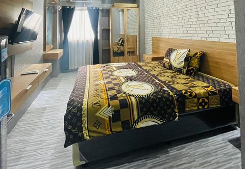 Bedroom The Suites Metro Apartment Bandung by Zaenal King