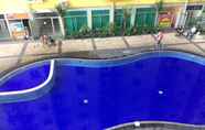 Kolam Renang 6 The Suites Metro Apartment Bandung by Zaenal King