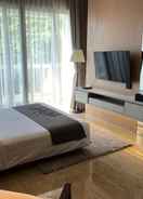 BEDROOM Apartment Menteng Park by Hoostia