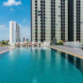 Swimming Pool 1 Niran Grand Hotel, Yyy Hotels