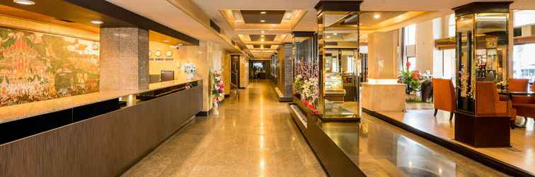 Lobby Niran Grand Hotel