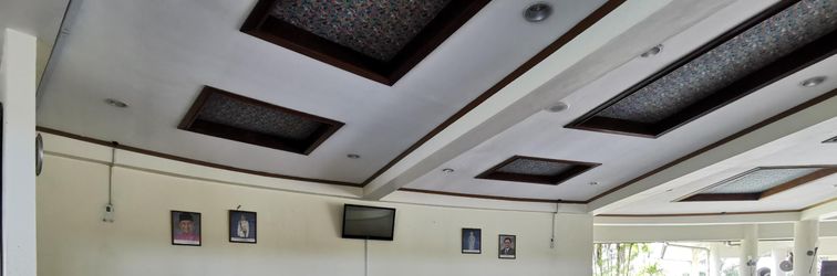 ロビー OYO 89972 Borneo Paradise Beach Hotel