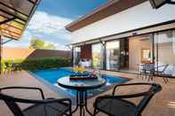 สระว่ายน้ำ Thames Tara Pool Villa Rawai (SHA Extra Plus)+