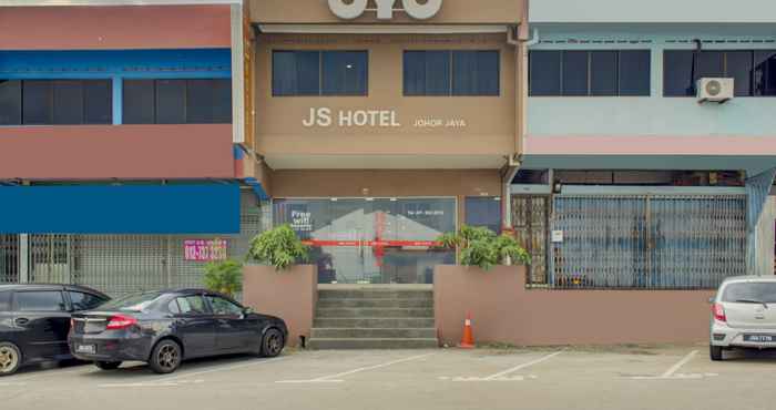 Bên ngoài SUPER OYO 89985 Js Hotel