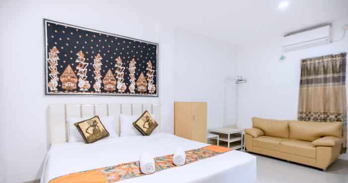 Bedroom Livinn Yogya Hotel