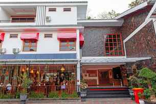 Baratha Hotel & Resto, Rp 742.561