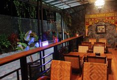 Restaurant 7 Baratha Hotel & Resto