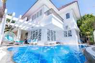 Swimming Pool Kat Villa