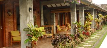 Exterior 2 Rumah Bata Guest House