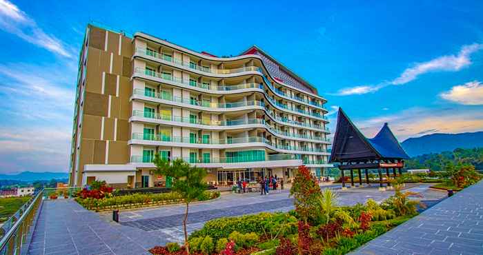 Luar Bangunan LABERSA TOBA HOTEL & CONVENTION CENTER