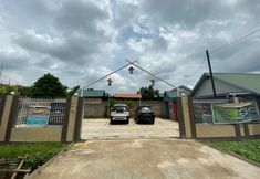 Exterior 5 OYO 3195 Pondok Penginapan Strongkeng Syariah