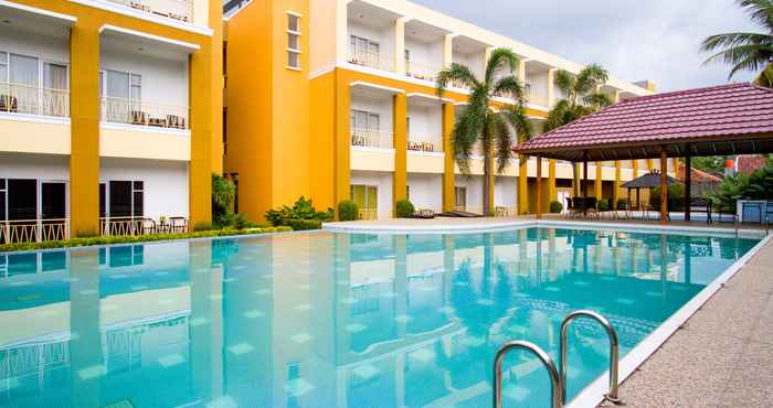 Swimming Pool Jeng Ratu Hotel Pangandaran