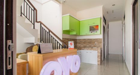 로비 2 OYO 3256 Rukost i8