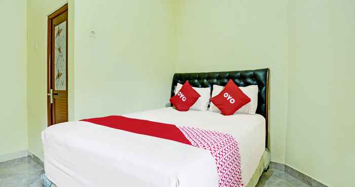 Kamar Tidur OYO 3214 Puri Amalia