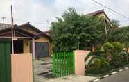 Exterior 4 Sirin Karya Homestay