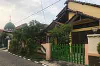 ภายนอกอาคาร Sirin Karya Homestay