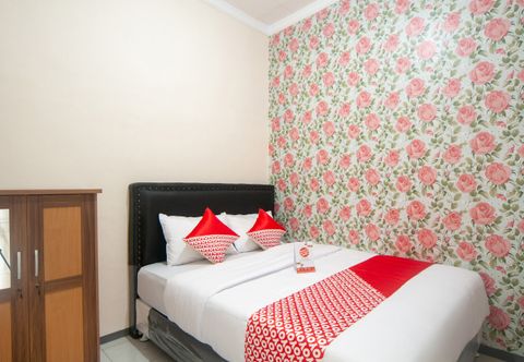 寝室 OYO 2956 PURI BUANA SYARIAH