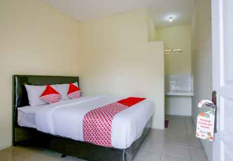 Phòng ngủ OYO 2996 Penginapan Villa Balong Bho Syariah