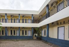 Exterior 5 OYO 2996 Penginapan Villa Balong Bho Syariah