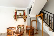 Common Space Super OYO Collection O 3280 Cendhani Raras