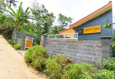 Bangunan 4 SPOT ON 2378 Omah Nusantara Homestay