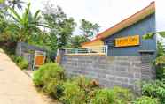 Exterior 4 SPOT ON 2378 Omah Nusantara Homestay