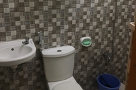 Toilet Kamar DMM Condotel