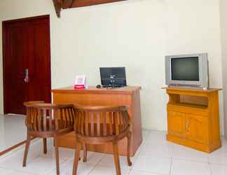 Lobby 2 Joglo Guest House Syariah