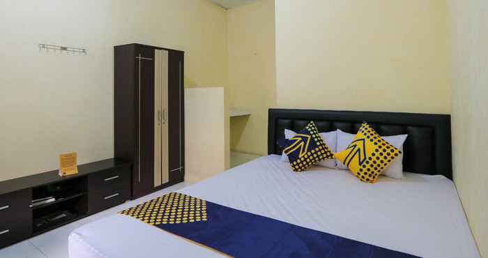 Kamar Tidur SPOT ON 2371 Islami Family Residence