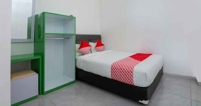 Bedroom OYO 3245 Srikandi Family Residence