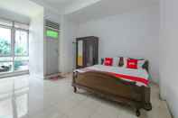 Bedroom OYO 3242 Penginapan Saa'ada Syariah