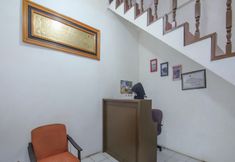 Lobby 7 OYO 3242 Penginapan Saa'ada Syariah