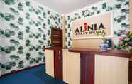 Lobby 6 OYO 3225 Alinia Guest House Syariah