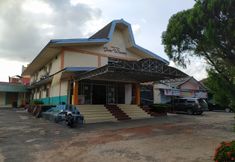 Exterior 4 OYO 3324 Wilhelmina Hostel