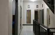 Common Space 6 SUPER OYO 3323 Icha Homestay